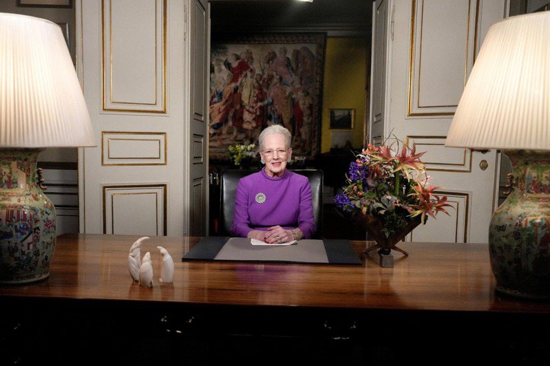 丹麥女王瑪格麗特二世在新年演說中宣布退位，指出於年齡和健康問題，無法承擔過去的工作。（路透）