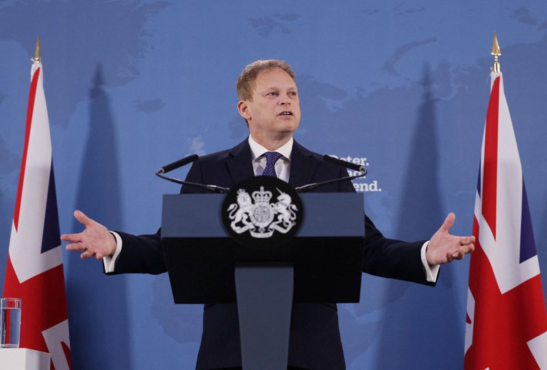 英國國防大臣夏普斯15日發表演說，他示警5年內世界恐需同時應對俄、中
、伊朗和北韓的衝突。（路透）