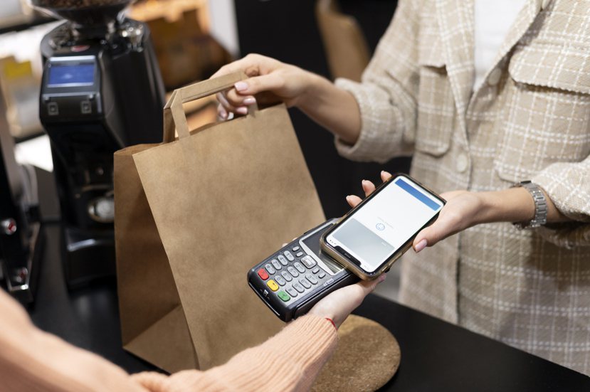 科技時代的進步，近年來買東西付錢已不再限制在現金與信用卡，更常被使用的是電子支付...