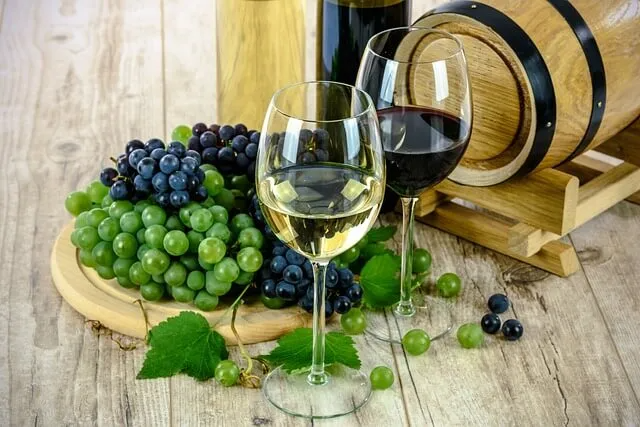 喝不完的葡萄酒應找尋合適的方式進行保存。 圖／pixabay