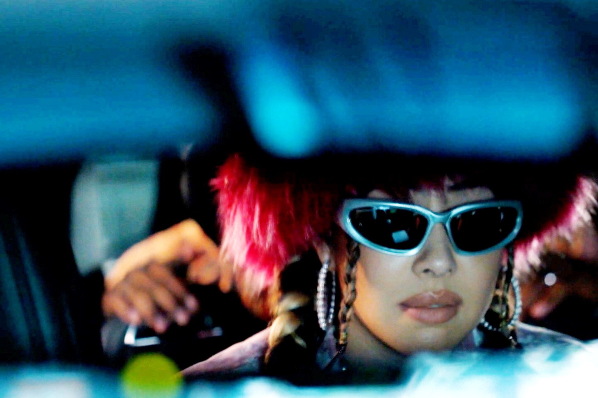 蔡詩芸為「大<u>嘻哈</u>時代2」拍宣傳片  網友虧造型像比莉