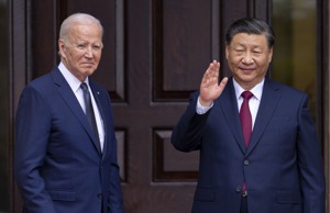 美國總統拜登（左）與大陸國家主席習近平（右）去年11月的APEC舊金山峰會為大選年的兩國關係定調。美聯社
