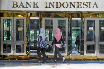 印尼央行上個月意外調升政策利率25個基點至6.25%。路透