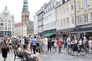 丹麥首都哥本哈根用行動打破「沒有車，就沒有商機」的迷思，成為歐洲最長徒步購物區！
