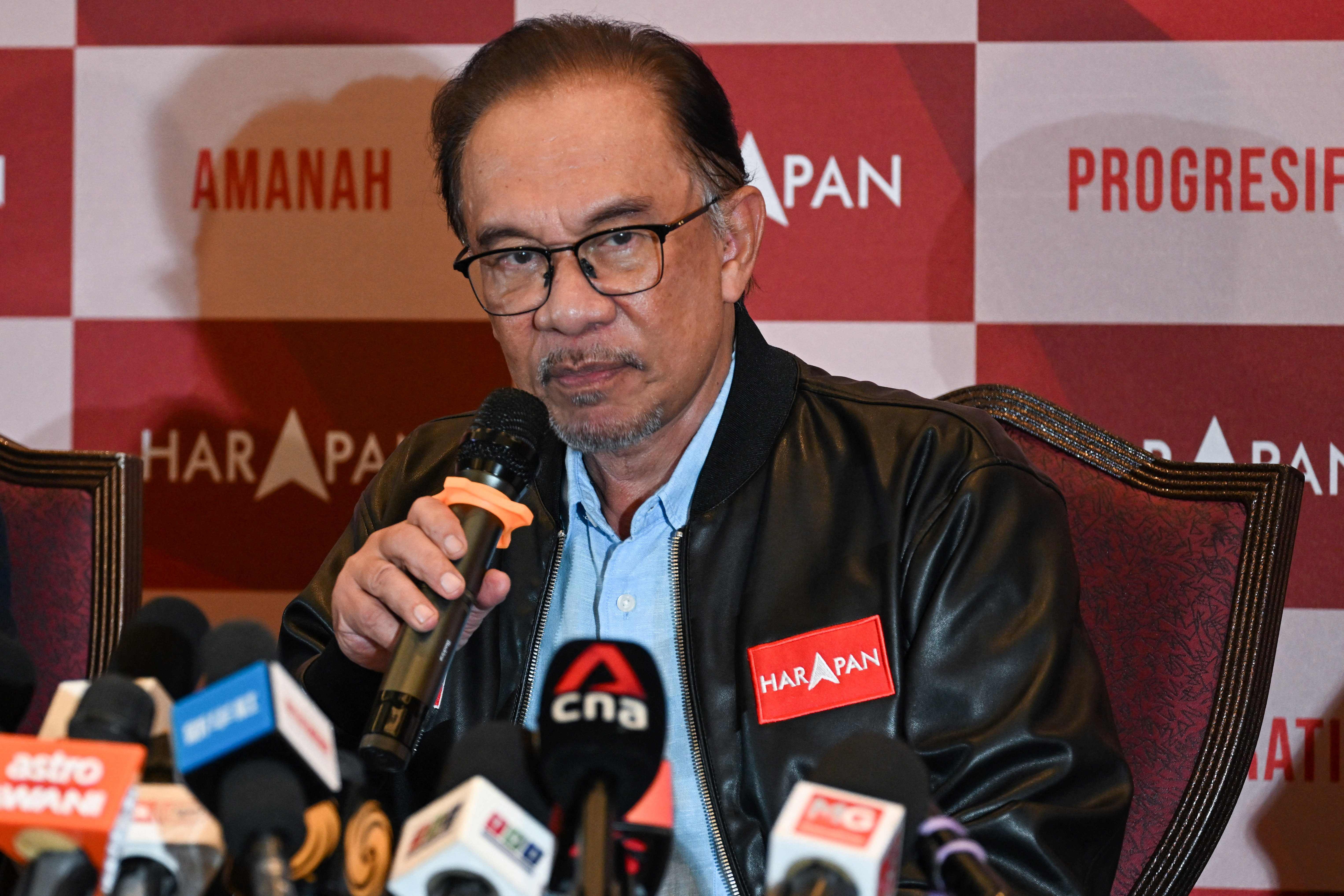 馬來西亞大選安華、慕尤丁都稱勝利 總理難產 – 聯合新聞網