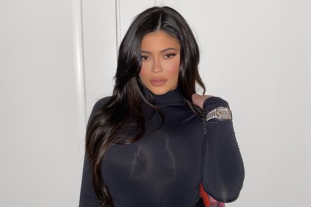 Forbes認證女富豪Kylie Jenner  手上超閃鑽表是這枚
