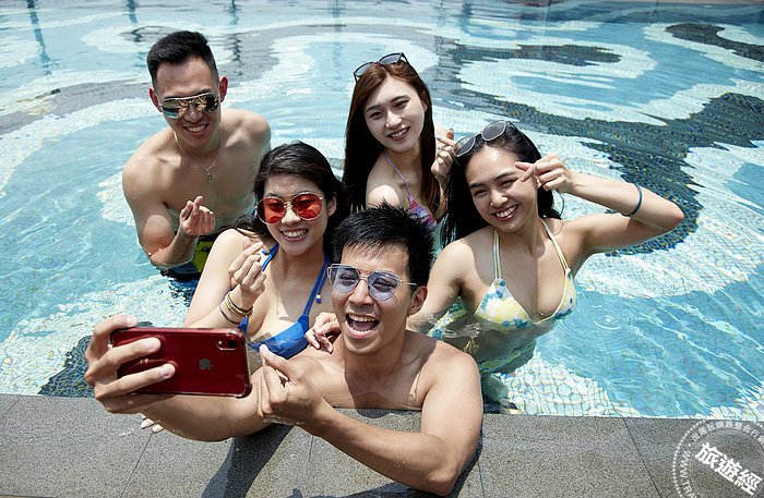台北最美泳池！寒舍艾麗信義區唯一101景觀泳池 舉辦夏日池畔派對