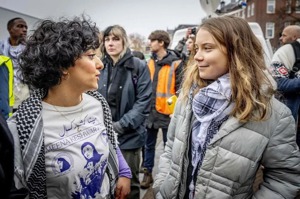 瑞典環保少女童貝里也參加！荷蘭破紀錄氣候遊行 7萬人響應