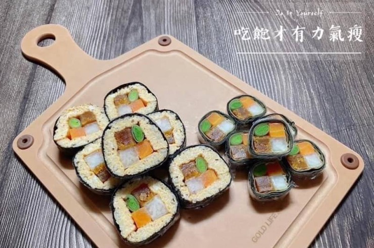 彩虹餐盤🌈減醣料理之烏魚子無澱粉壽司捲