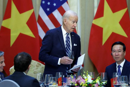 美國總統拜登訪問越南。 路透