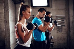 一項關於男女性與運動的新研究指出，一天之中何時健身效果最佳，可能取決於你的性別及目的。路透／alamy