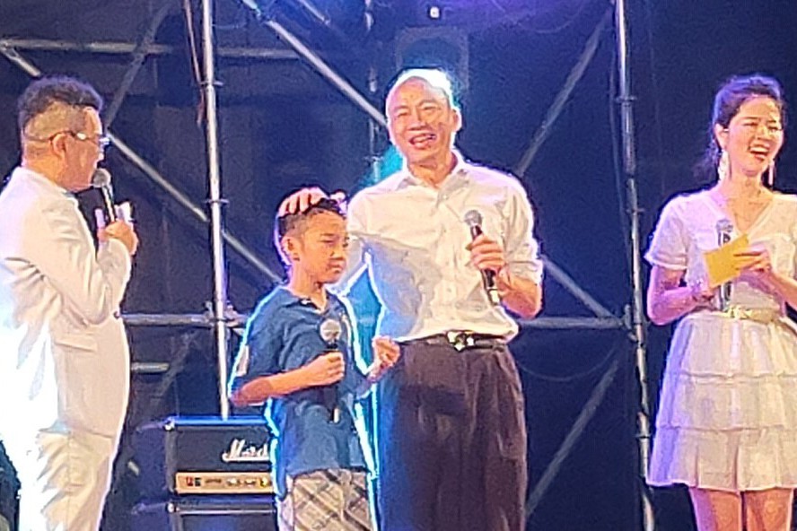 韓國瑜出席高雄金曲之夜 「讓我們一起來愛中華民國」 | 聯合新聞網