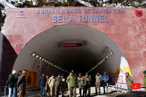 印度今年2月打通通往阿魯納恰爾邦（中國大陸稱「藏南地區」）的色拉隧道，3月印度總理莫迪來此出席貫通儀式。圖／取自知乎@梵華