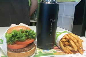 【倡議圈活動】如何邊吃邊愛地球？讓樂檸漢堡的「綠漢堡行動」帶你一起吃漢堡更愛地球