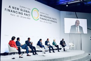 巴黎峰會推動「新全球金融體系」 助窮國對抗氣候變遷 