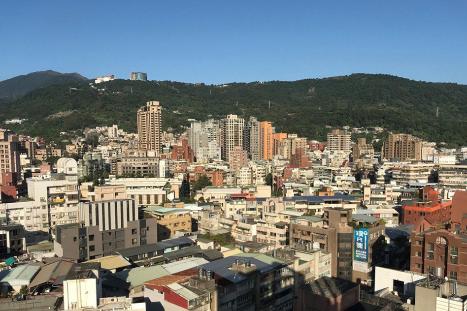 有網友詢問屋齡40年的台北市信義區老公寓應如何發揮最大價值？ 示意圖／聯合報系資料照片