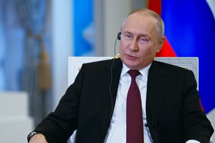 俄羅斯總統普亭接受央視專訪時，高度肯定大陸國家主席習近平十年前提出的「一帶一路」倡議。（取自央視網）