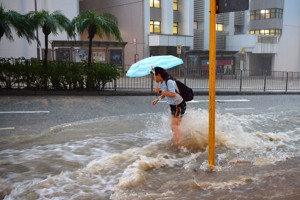 香港史無前例暴雨襲擊  專家：和全球暖化有關