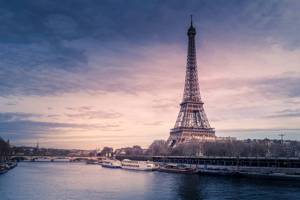 能源強權法國面臨缺電危機！巴黎鐵塔提早一小時熄燈