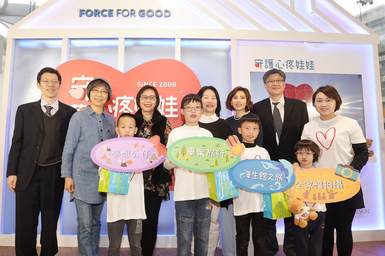 台灣每年3000心臟病寶寶誕生 7歲心疼娃娃夢想拍全家福 | 聯合新聞網
