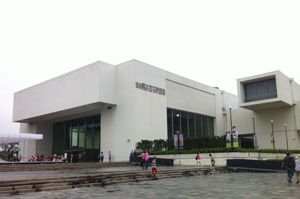 台北市立美術館目前也有許多展委外策展。記者何定照／攝影