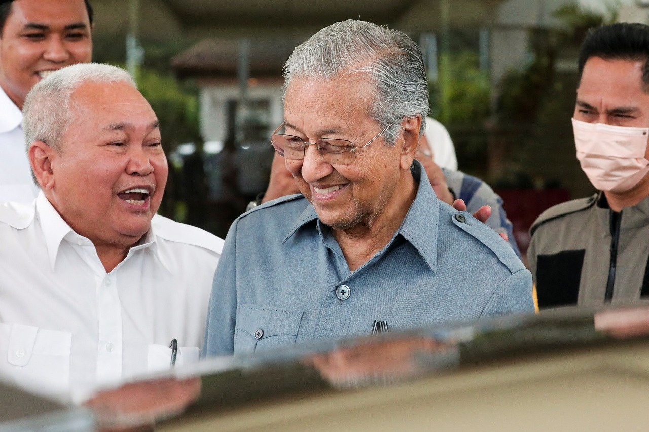 馬來西亞國會解散 97歲前總理馬哈迪宣布再次參選 – 聯合新聞網