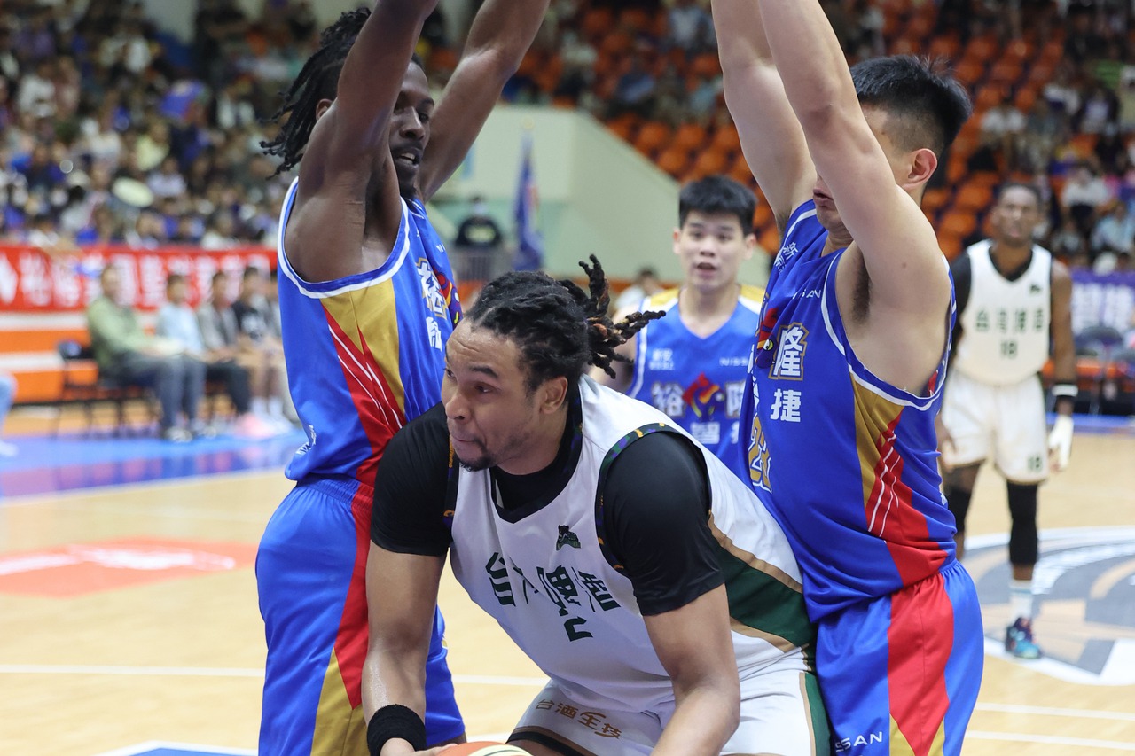 SBL/Insensible à l’affaire des matchs truqués, Yulon a battu Taiwan Beer pour remporter le septième championnat | Basketball Sports |