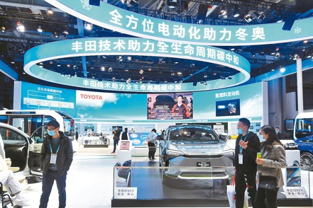 日本豐田汽車2021年在上海進博會上的展位。 記者林宸誼／攝影