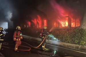調查局廉政大樓昨晚失火，新北市消防局鑑識報告預計在一個月內出爐。圖／李易昌翻攝