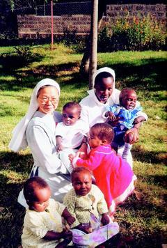 天主教靈醫修女會的修女們，天涯傳播福音和愛，遠到肯亞服務。 圖／靈醫修女會提供