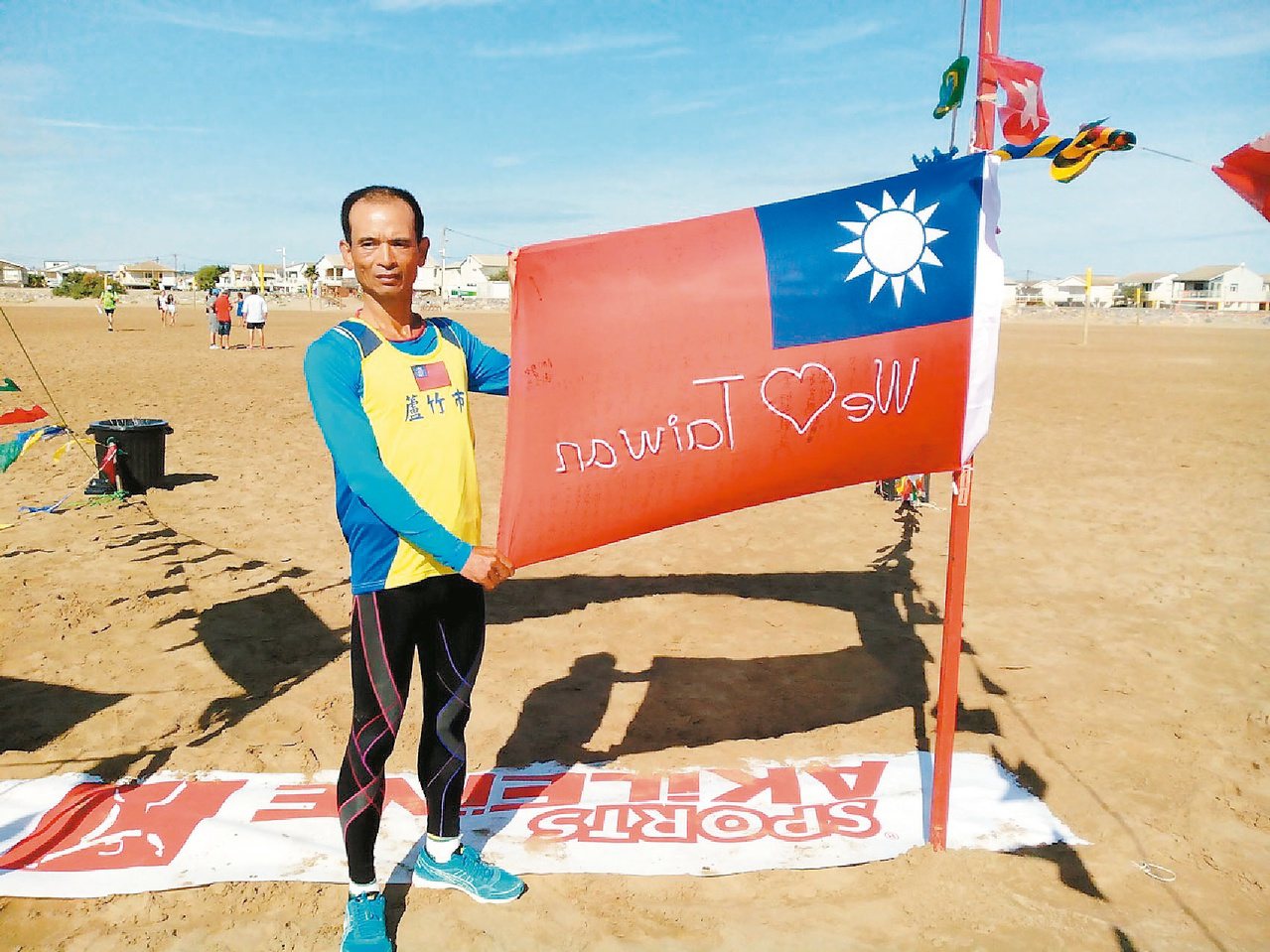 馬拉松跑者蔡萬春，為了治療失眠開始跑步。日前他挑戰法國穿越高盧超級馬拉松，獲得亞軍的好成績。