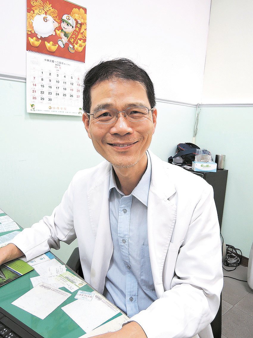 衛生福利部花蓮醫院皮膚科主任曹克昌。