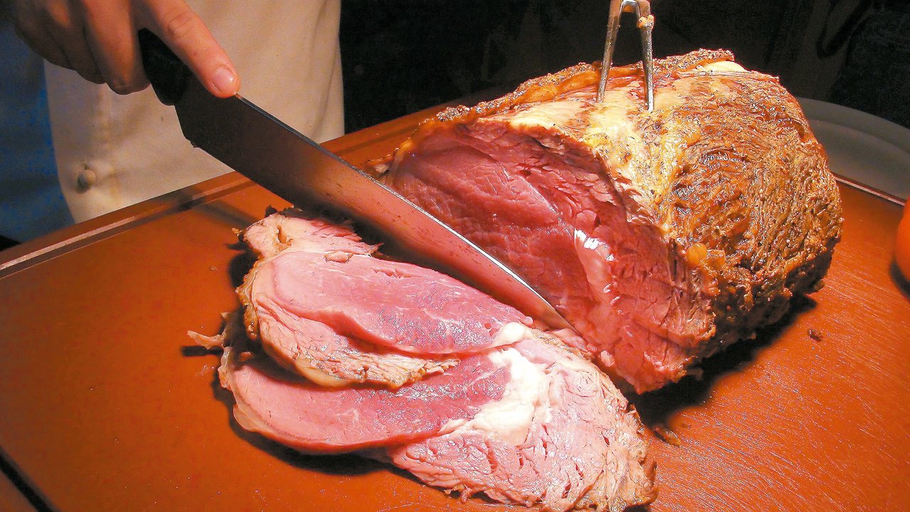 紅肉則被列為可能致癌物質。但專家說，紅肉仍很有營養價值。