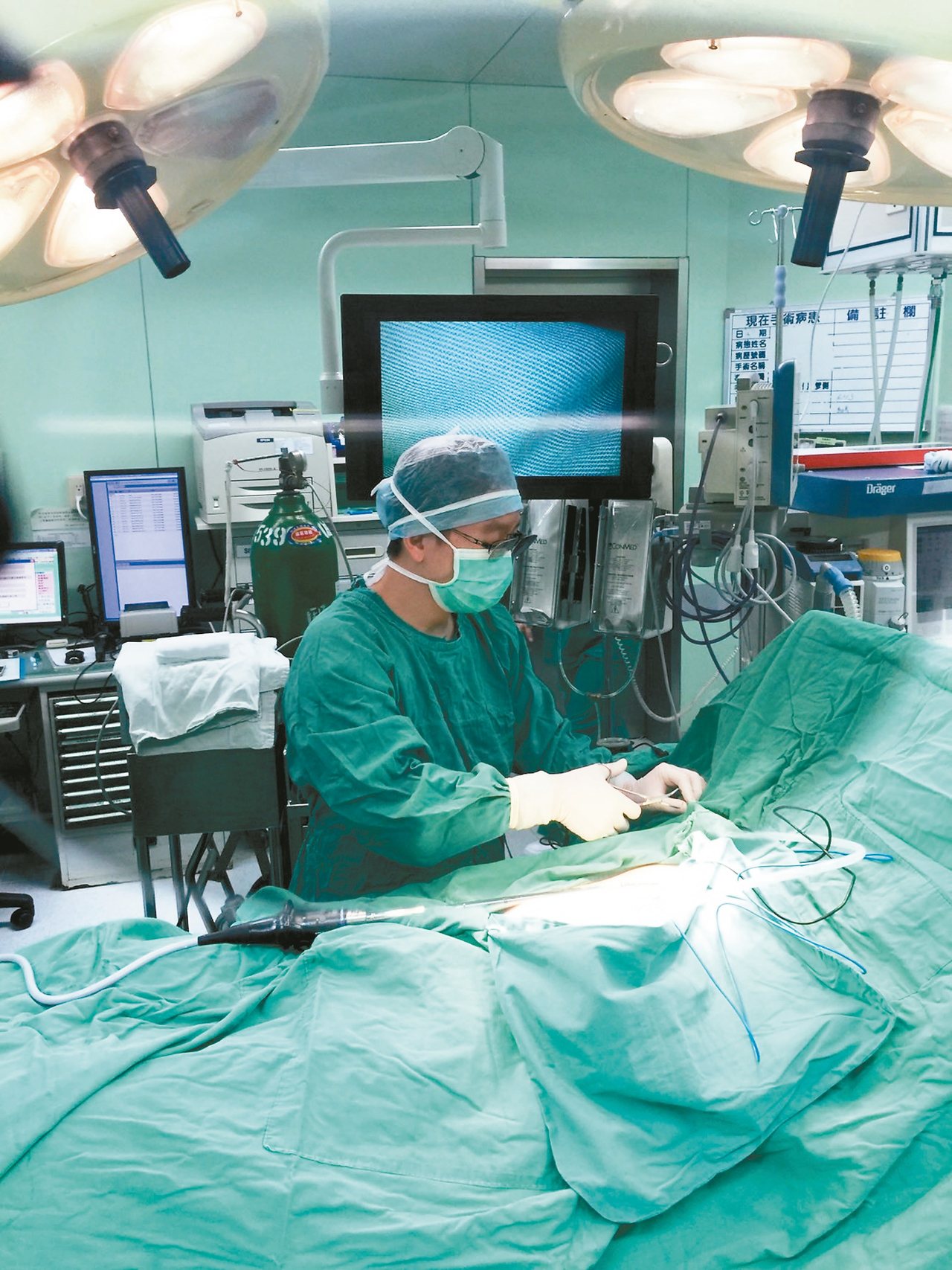基隆長庚醫院引進3D腹腔鏡手術，提高安全度，病患恢復速度加快。