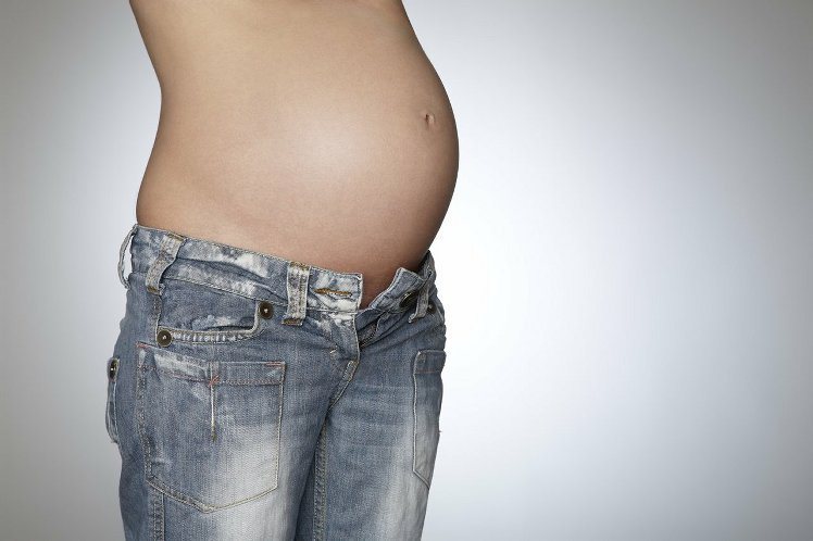 丹麥研究顯示，懷孕最後三個月服用高劑量魚油，可大幅減少小孩罹患氣喘的機率。