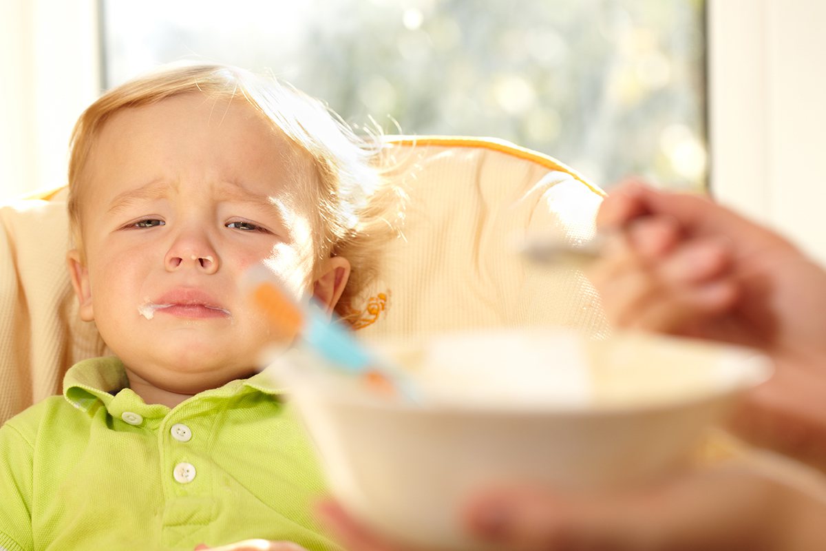 目前學界大家普遍的認知都是，要孩子自己吃的好，就要讓他們快樂吃。可是帶過孩子的家長都知道，事情絕對沒有學者們想的那麼簡單！