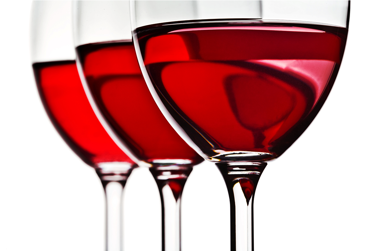 坊間傳聞喝紅酒可以預防心臟病，指的是冠心症，喝酒還是會造成心律不整（包含心房顫動）或心臟衰竭，所以還是要少喝為妙。