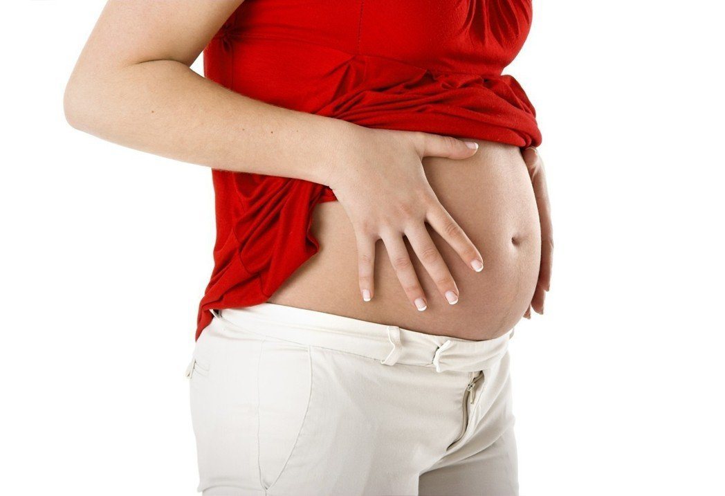 一名紅斑性狼瘡患者妊娠20週時發病，27週時剖腹產下女兒，經妥善治療與照顧，現矯正年齡11個月，白胖健康。