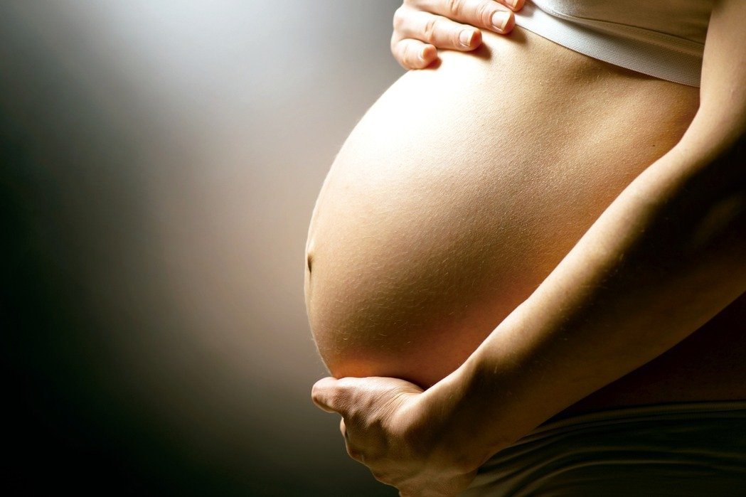 產後難入眠，國內研究顯示，高齡產婦的風險更是年輕媽媽的3倍。聯合報系資料照