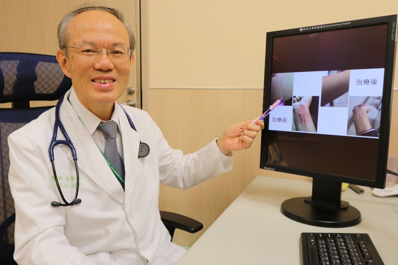 亞洲大學附屬醫院過敏免疫風濕科主任蔡肇基指出，冬季是蕁麻疹的好發時節。圖／亞洲大學附屬醫院提供