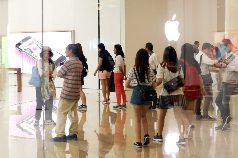 位於台北101的台灣首間蘋果直營店Apple Store。聯合報系資料照