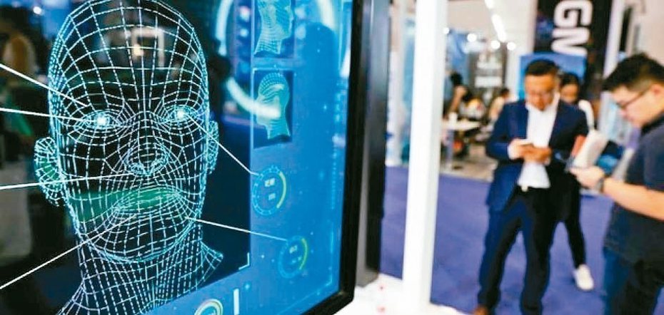 訊連科技今天宣布，旗下FaceMe AI臉部辨識引擎於於實境照（WILD 1E-4）測試項目中更上一層樓。 路透