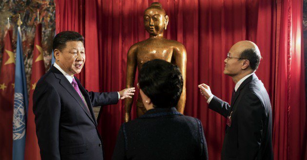 中國國家主席習近平2017年首度參觀世衛組織的日內瓦總部，帶了一尊針灸銅人像作為見面禮。對北京當局而言，讓中醫藥躍上全球舞台，一來可提升國際形象，二來有助於擴大市場。WHO