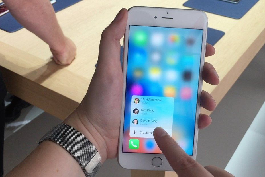 2018年發布的iPhone XR改以Haptic Touch取代，還傳出未來Apple的新機將全面取消3D Touch。圖擷自／Macworld