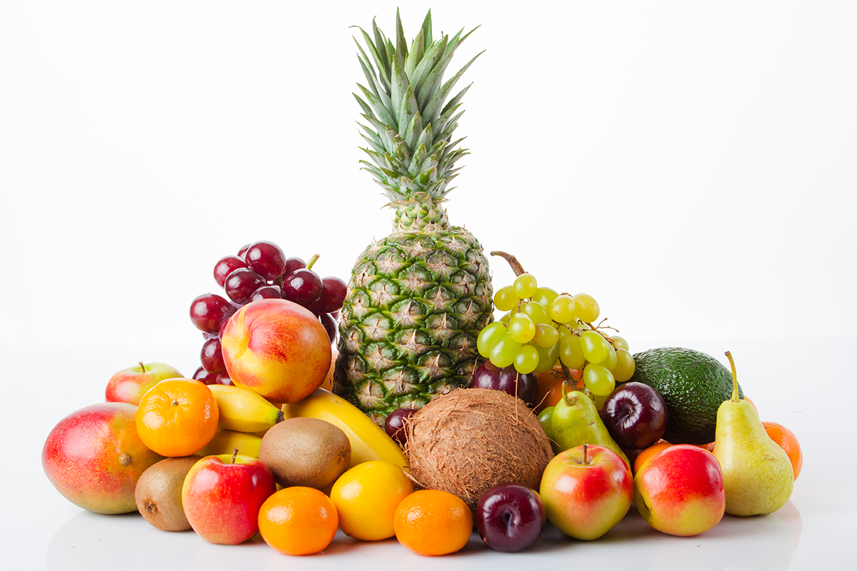 許多人會選擇以水果代替正餐來做減肥。然而這樣做真的健康嗎？