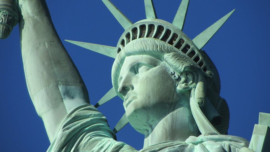 100多年前，紐約「世界報」(New York World)便呼籲公眾為自由女神像基座募款。 圖／Pixabay