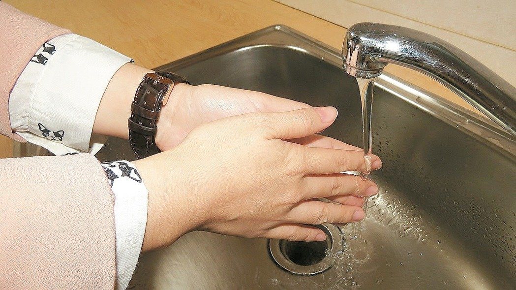 落實正確洗手，可以預防腸病毒。圖／本報資料照片