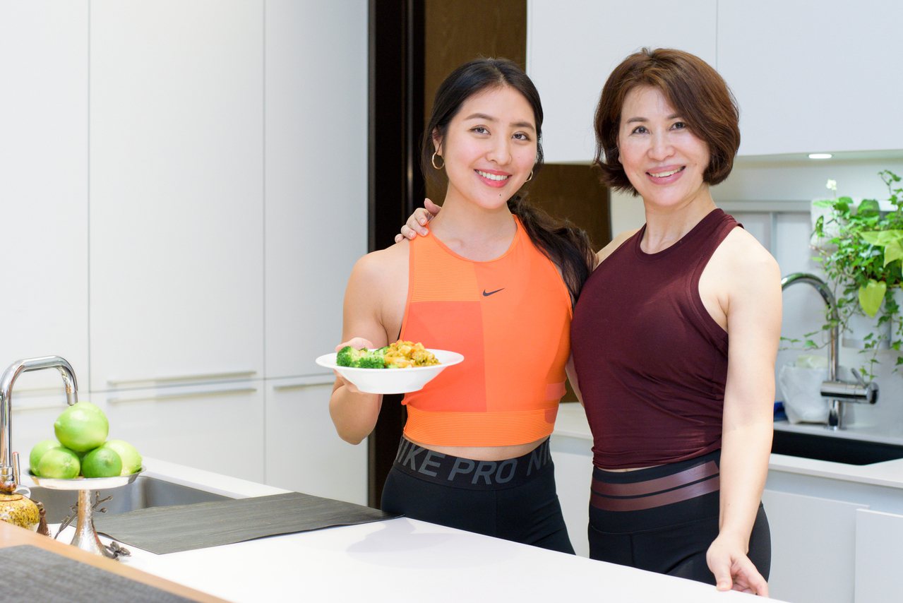 健身網紅May表示，從小到大都是吃媽媽的家常菜，因此希望能研發出兼顧華人普遍能接受的口味，以及歐美的增肌減脂概念的食譜，打造出更日常的飲食方式。