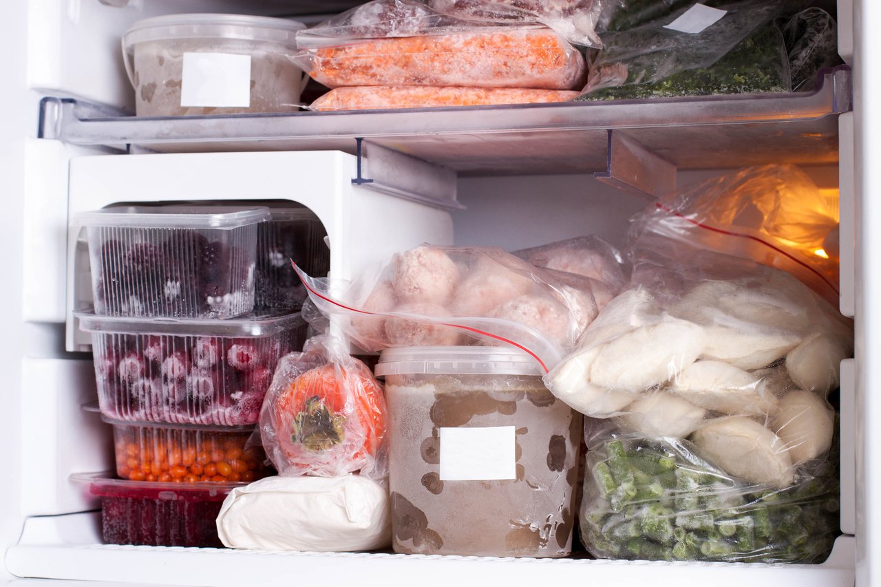冰箱存放過多東西，可能提升細菌感染危機。圖／123RF