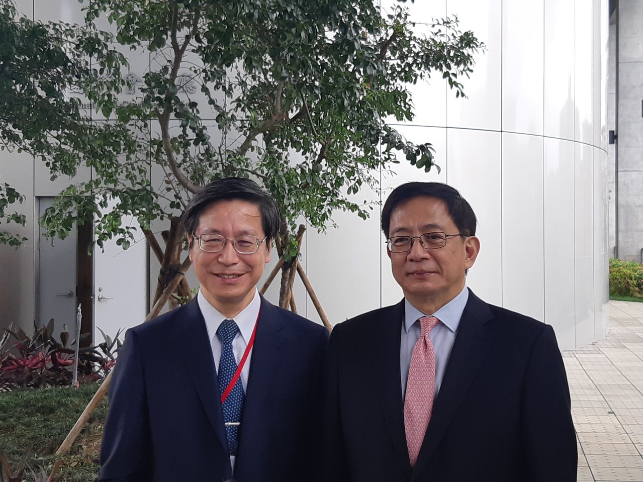 台灣大學校長管中閔（右）、台灣大學副校長張上淳（左）。記者邱宜君／攝影